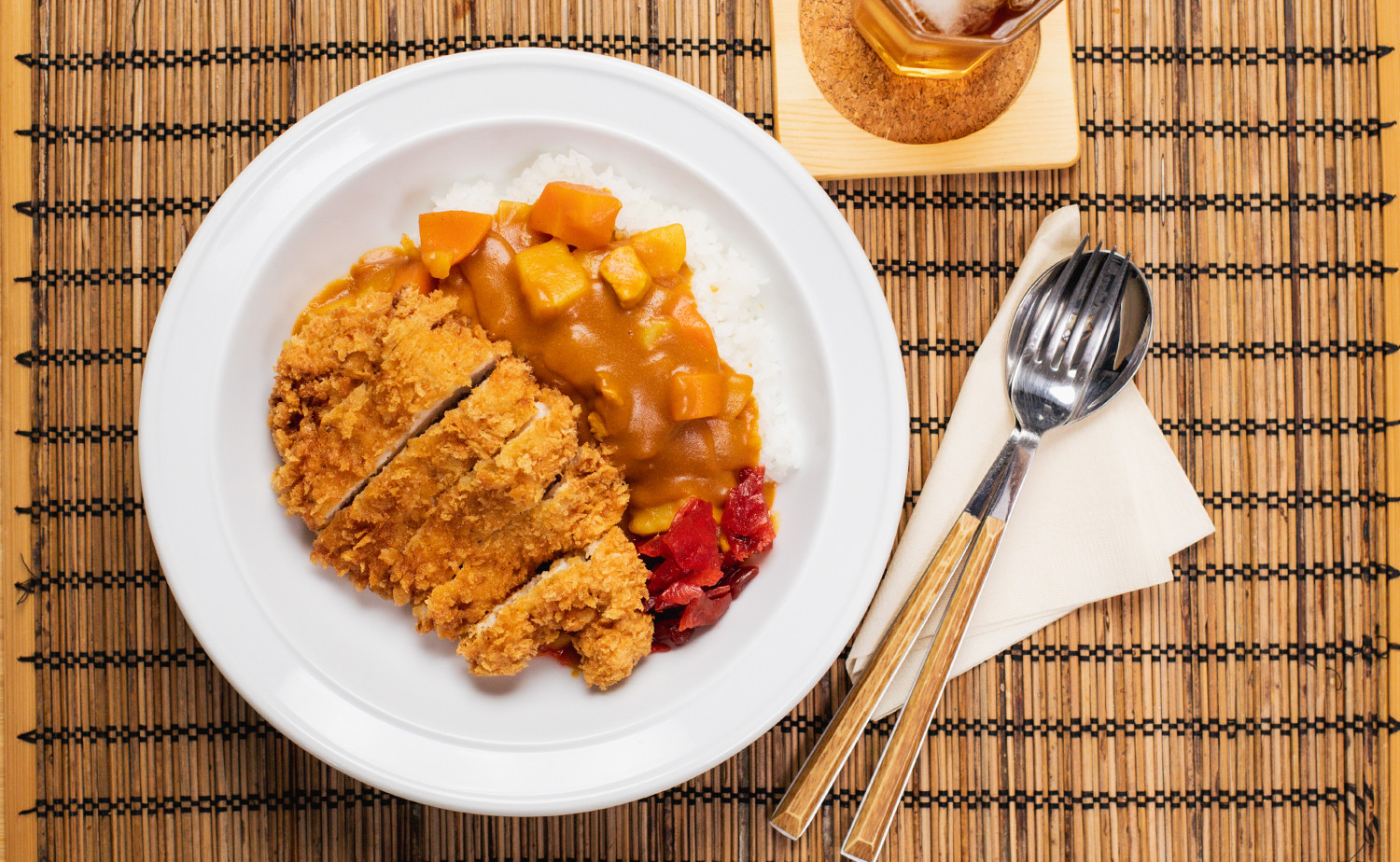 Katsu Curry (ข้าวแกงกะหรี่หมูทอด)