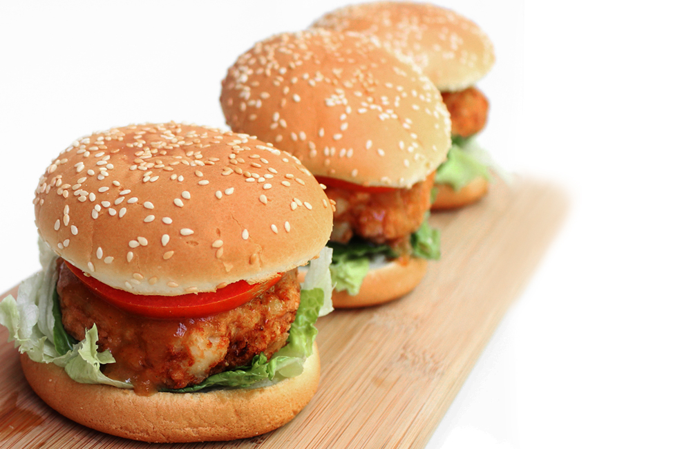 Seafood Burger with Mango Ketchup (ซีฟู้ดเบอร์เกอร์กับซอสมะเขือเทศมะม่วง)