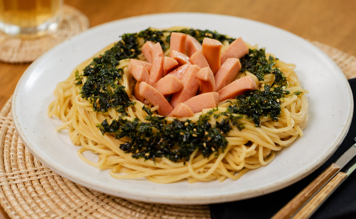 Soy Butter Spaghetti with Sausages (สปาเก็ตตี้โชยุบัตเตอร์กับไส้กรอก)