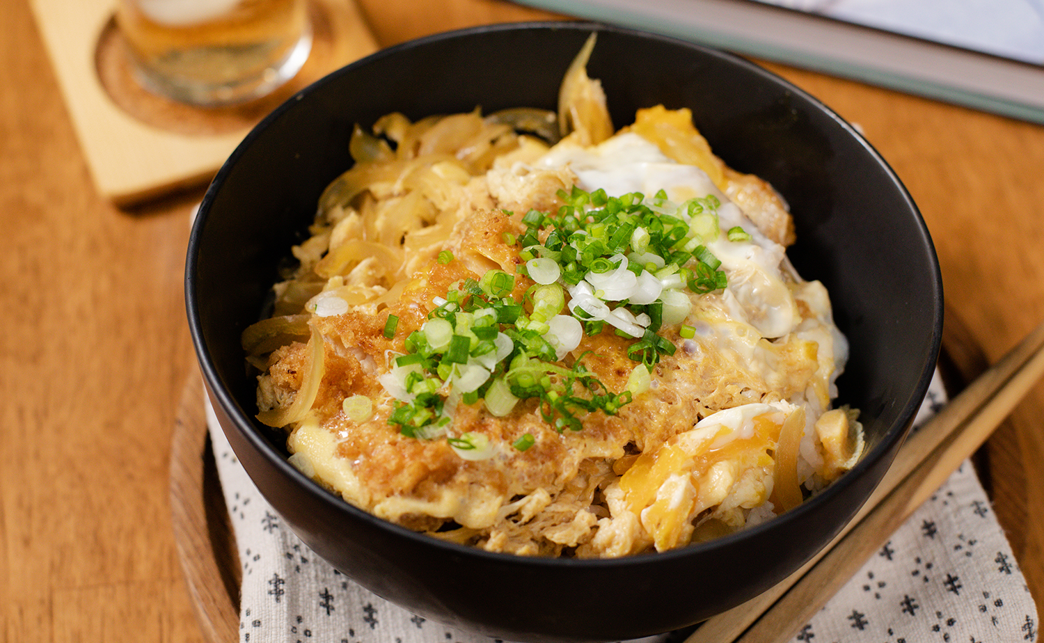 KatsuDon (ข้าวหน้าหมูทอด)