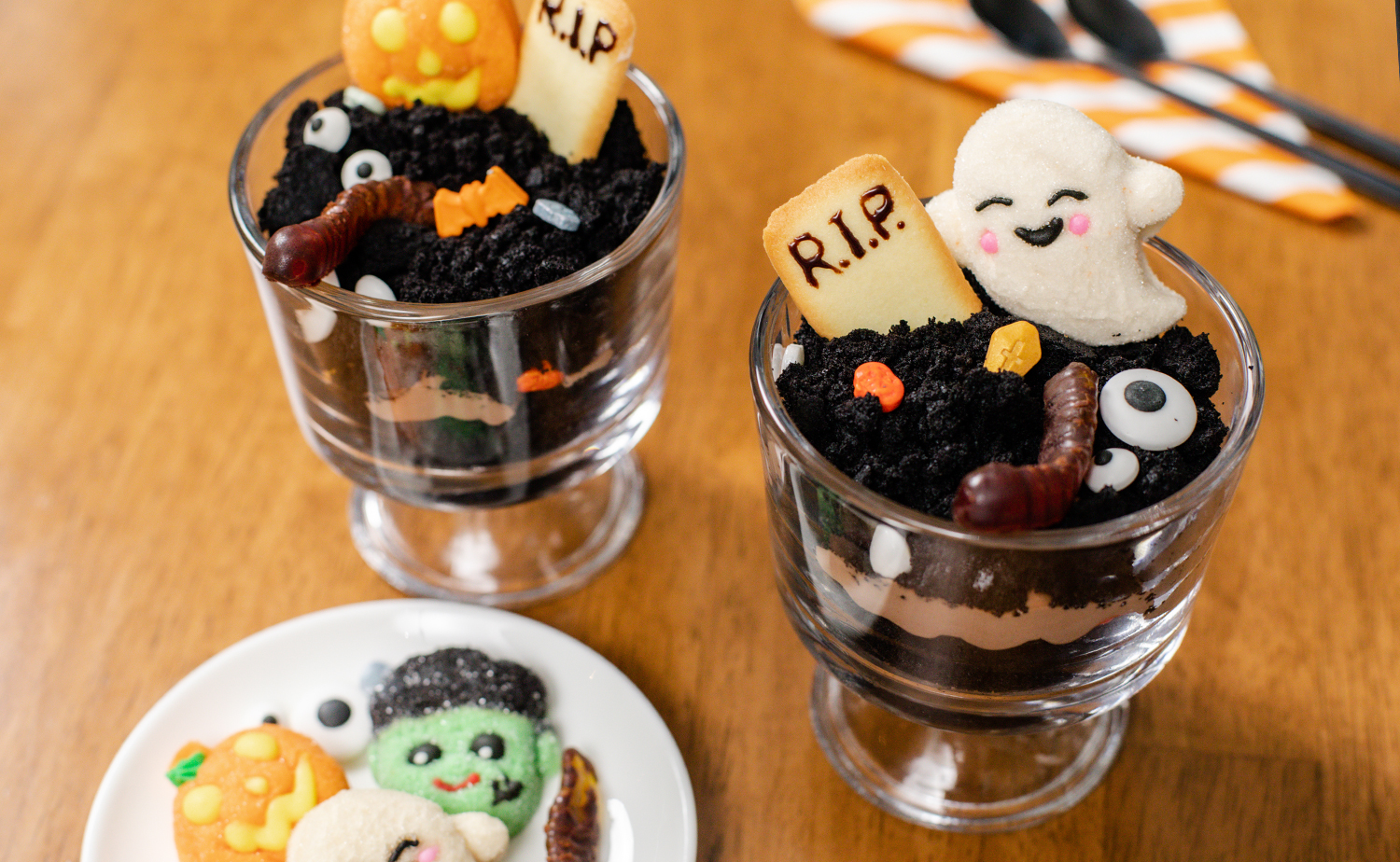 Halloween Cocoa Trifle (ฮาโลวีนโกโก้ไทรเฟิล)