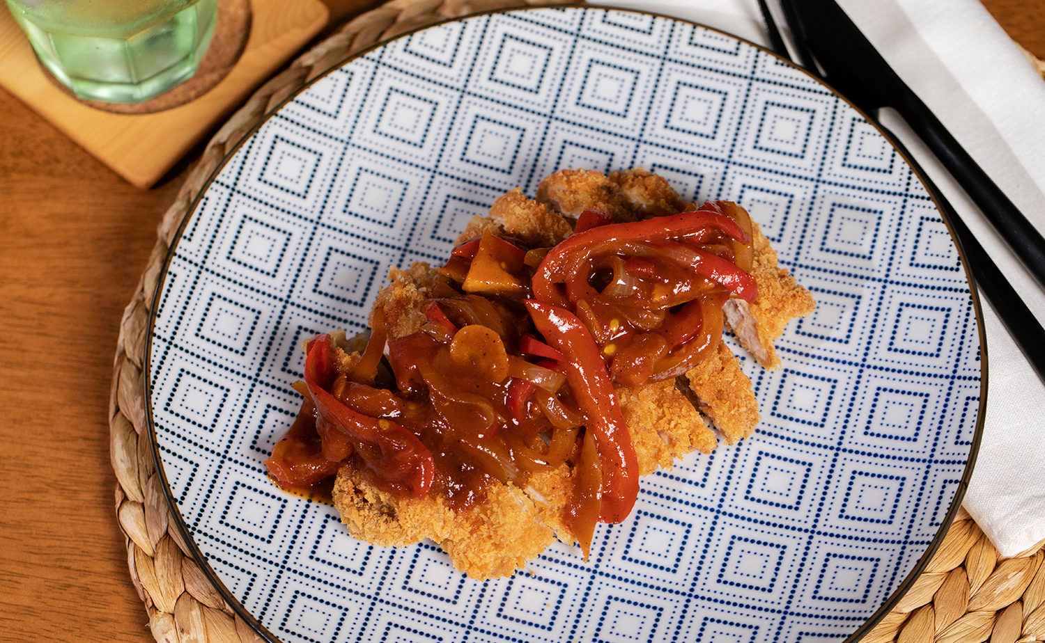 Chicken Chop (ไก่ทอดราดซอสมะเขือเทศ)