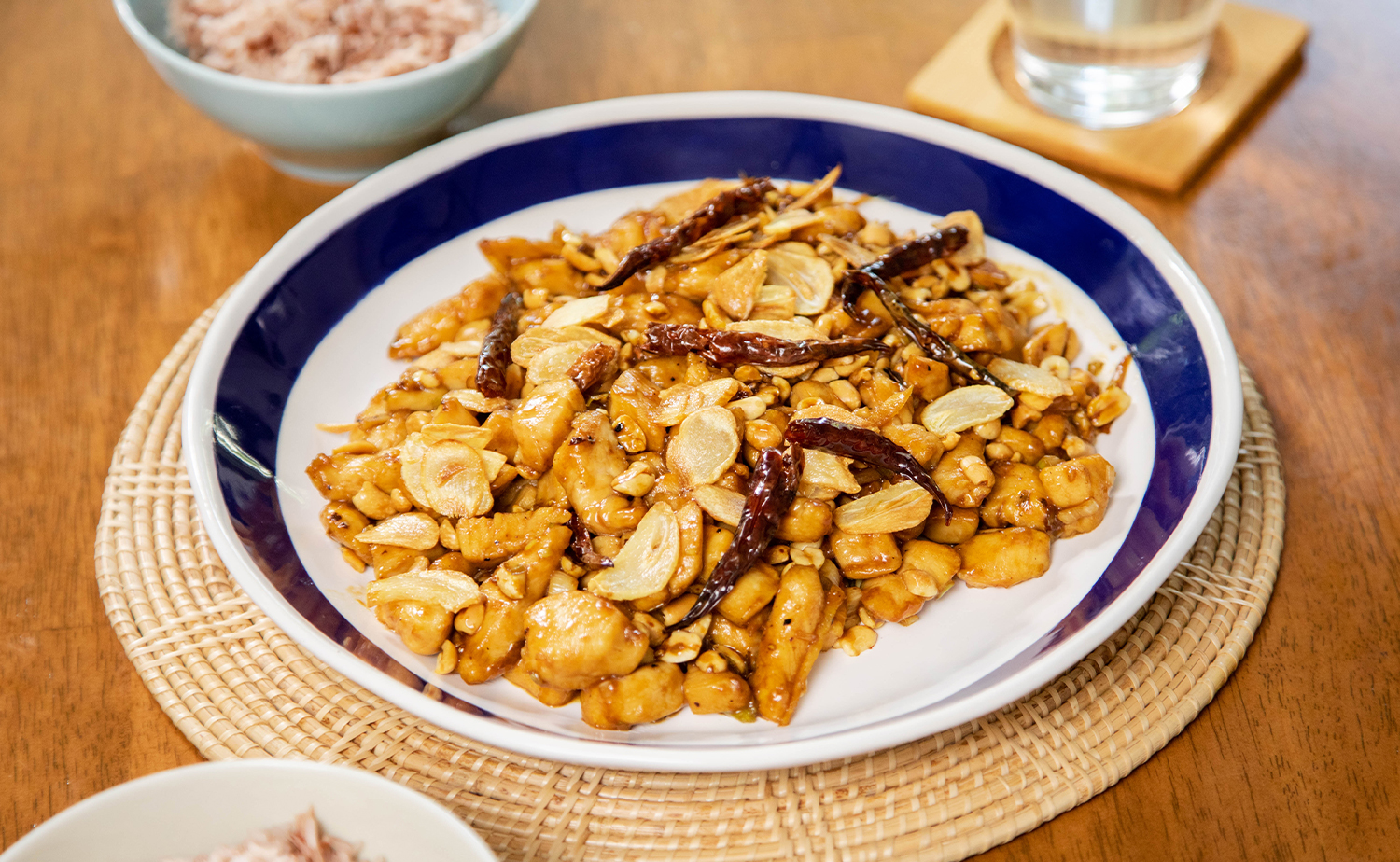 Chicken with Peanut (อกไก่ผัดถั่วลิสง)