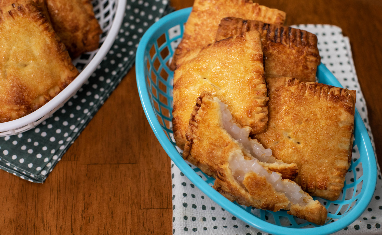 Coconut Gel Flaky Pie (พายกรอบวุ้นมะพร้าว)