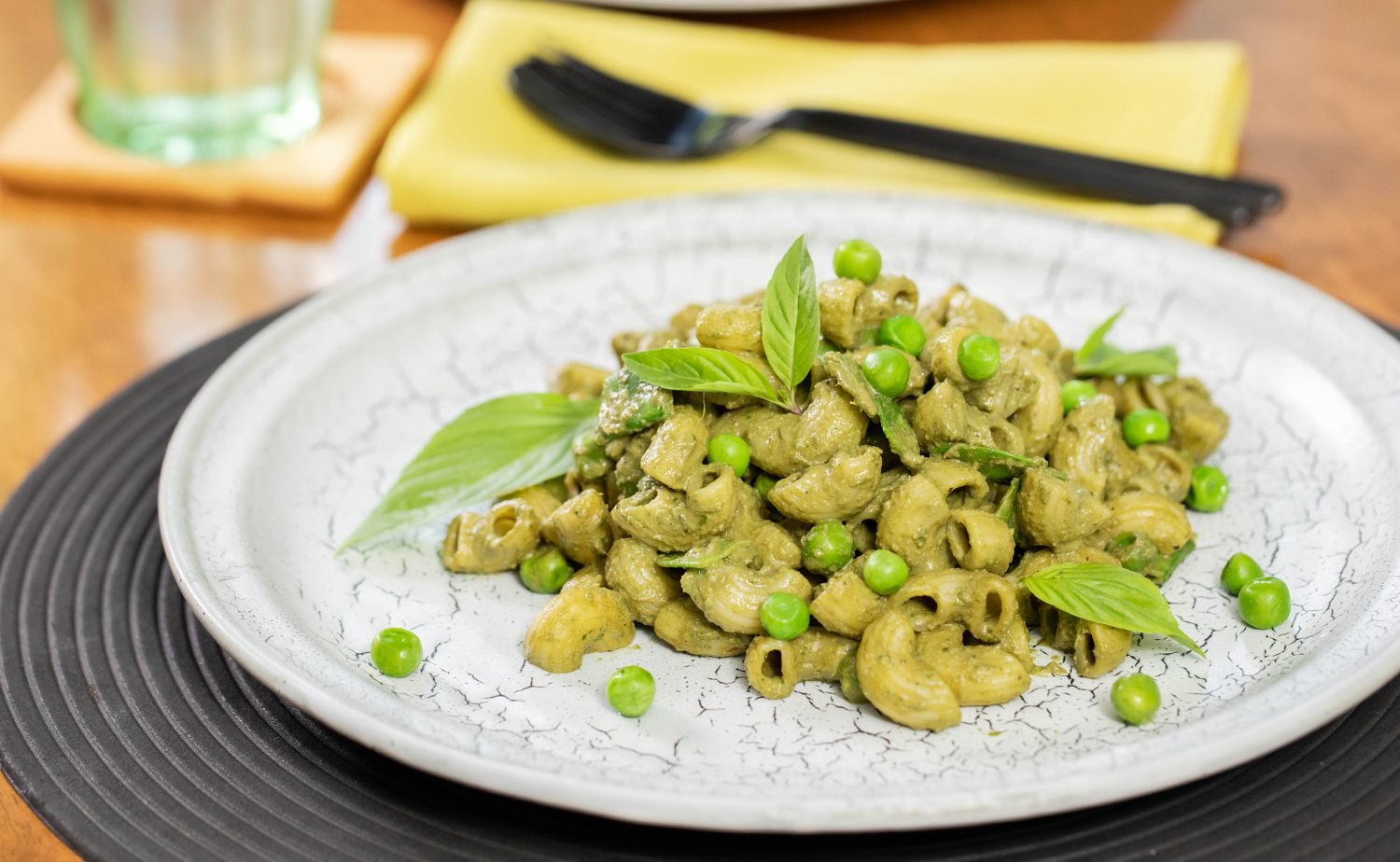 Macaroni in Green Sesame Sauce (มักกะโรนีซอสงาเขียว)