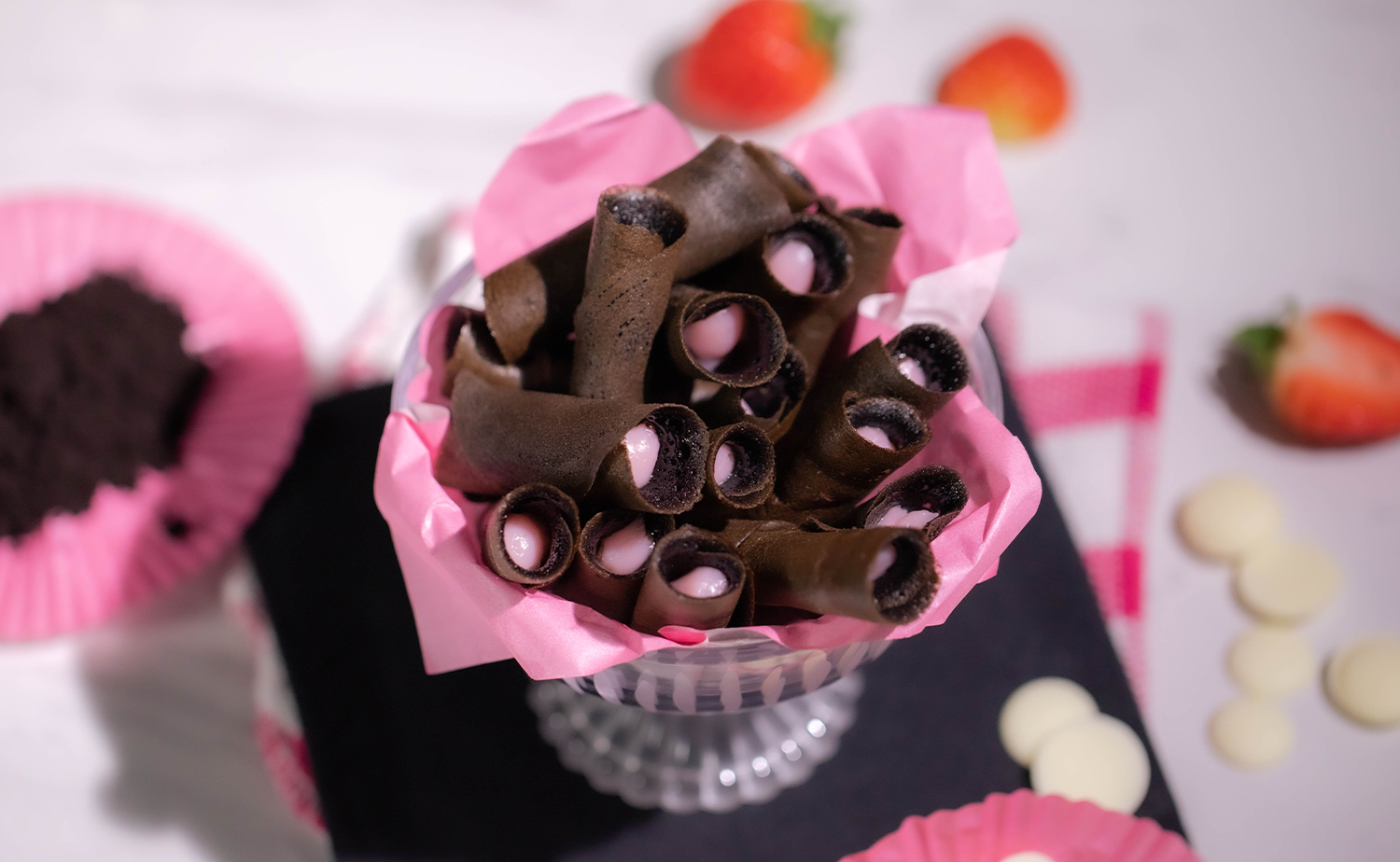Black Pink Pancake Rolls (โตเกียวแบล็คพิงก์)