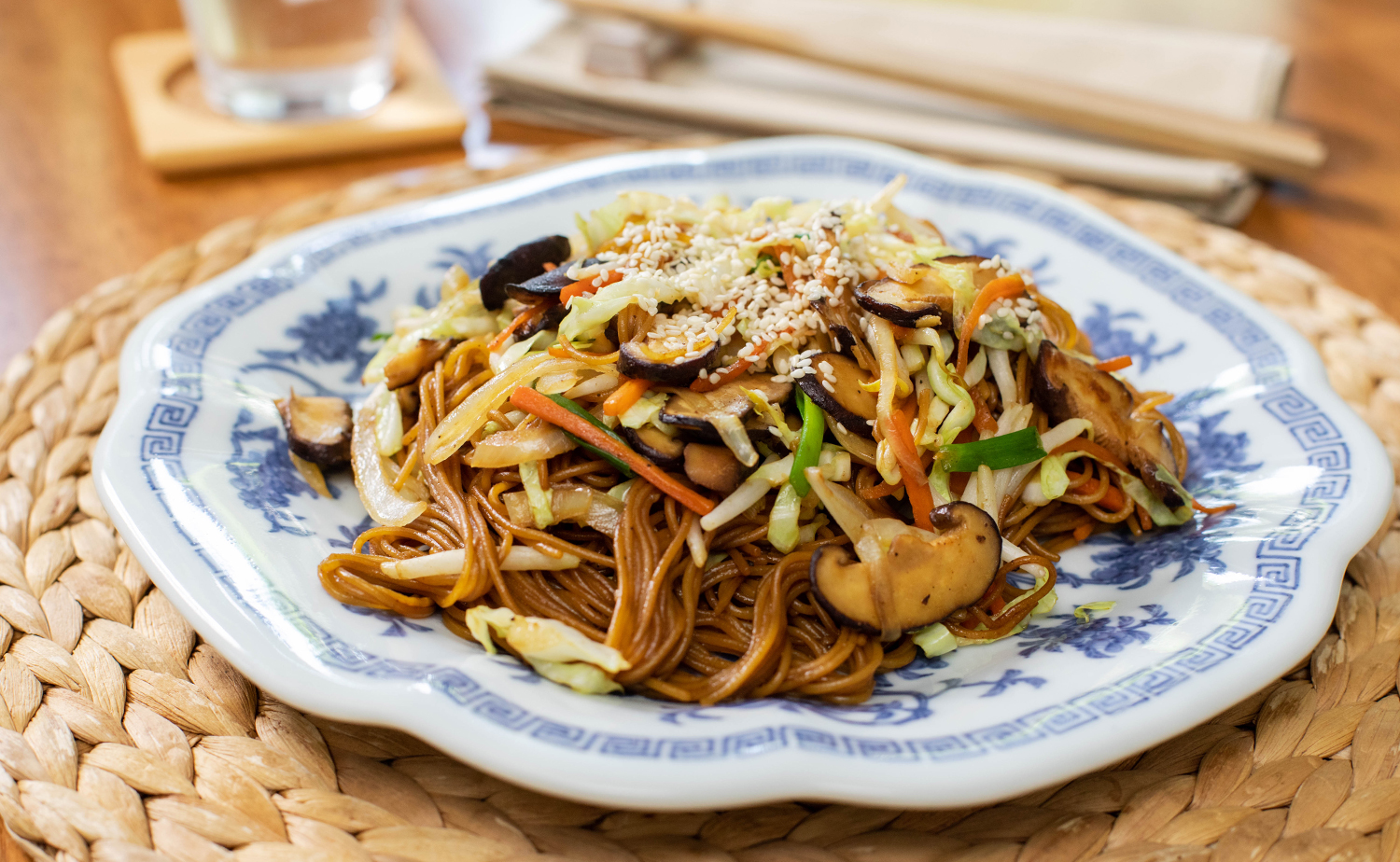 Pasta with Shiitake and Vegetables (ผัดพาสต้าเห็ดหอม)