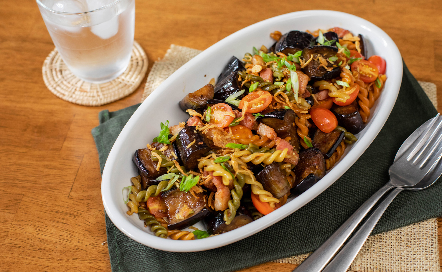 Roasted Eggplant and Bacon Pasta (พาสต้ามะเขือม่วงและเบคอน)