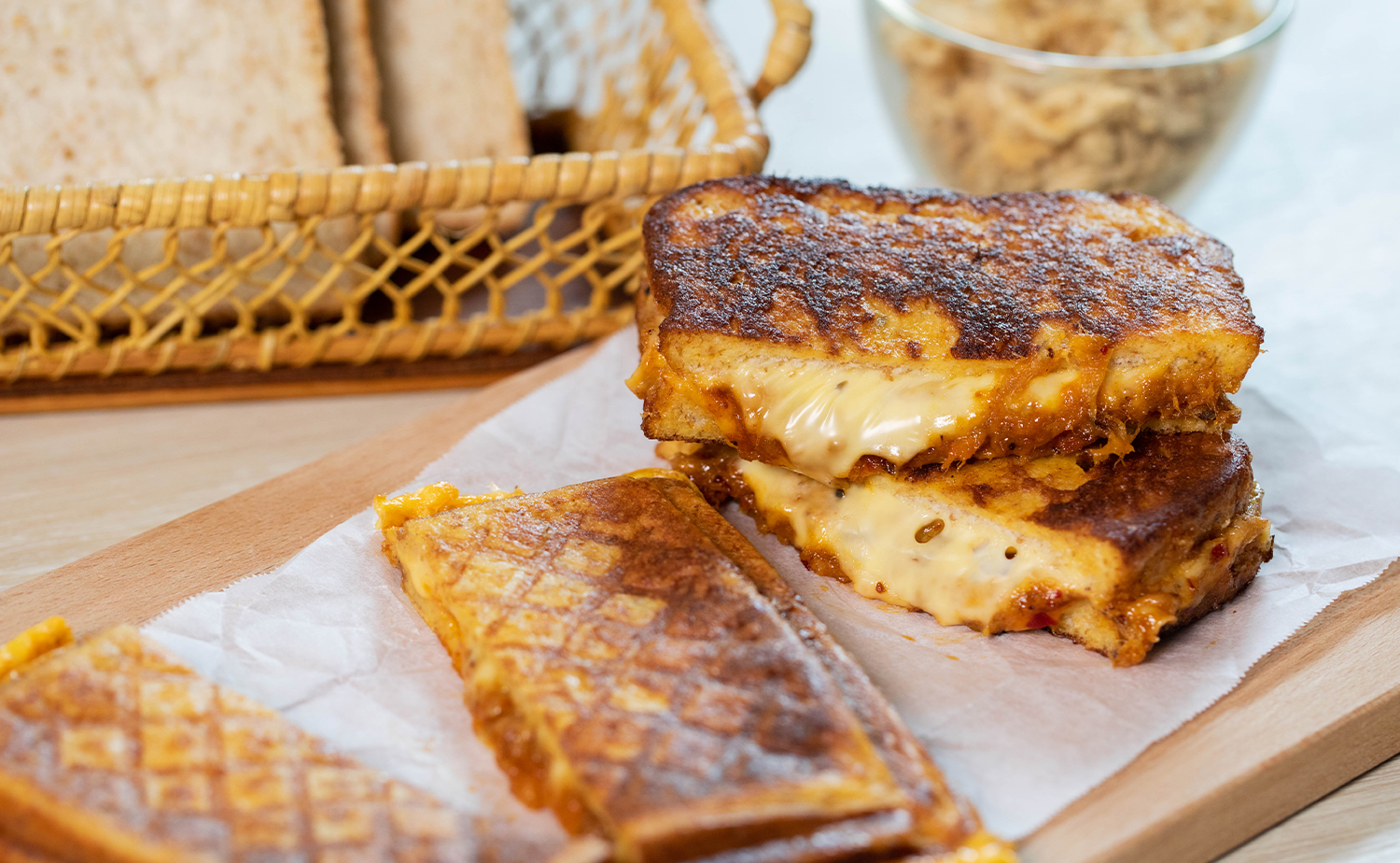 Chili Pork Floss Monte Cristo Sandwich (แซนด์วิชหมูหยองชุบไข่)