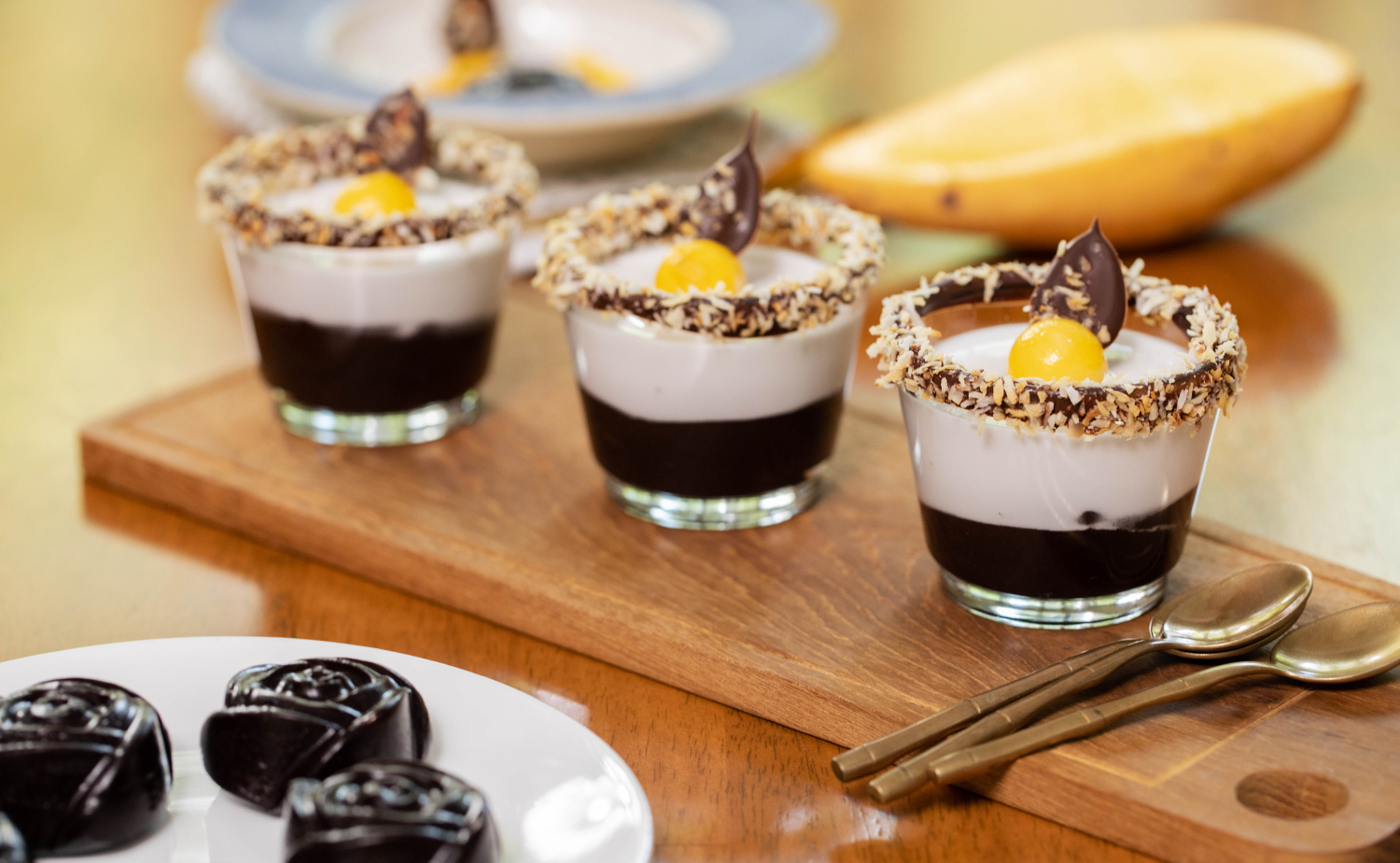 Sticky Cocoa Coconut Pudding (เปียกปูนโกโก้กะทิสด)