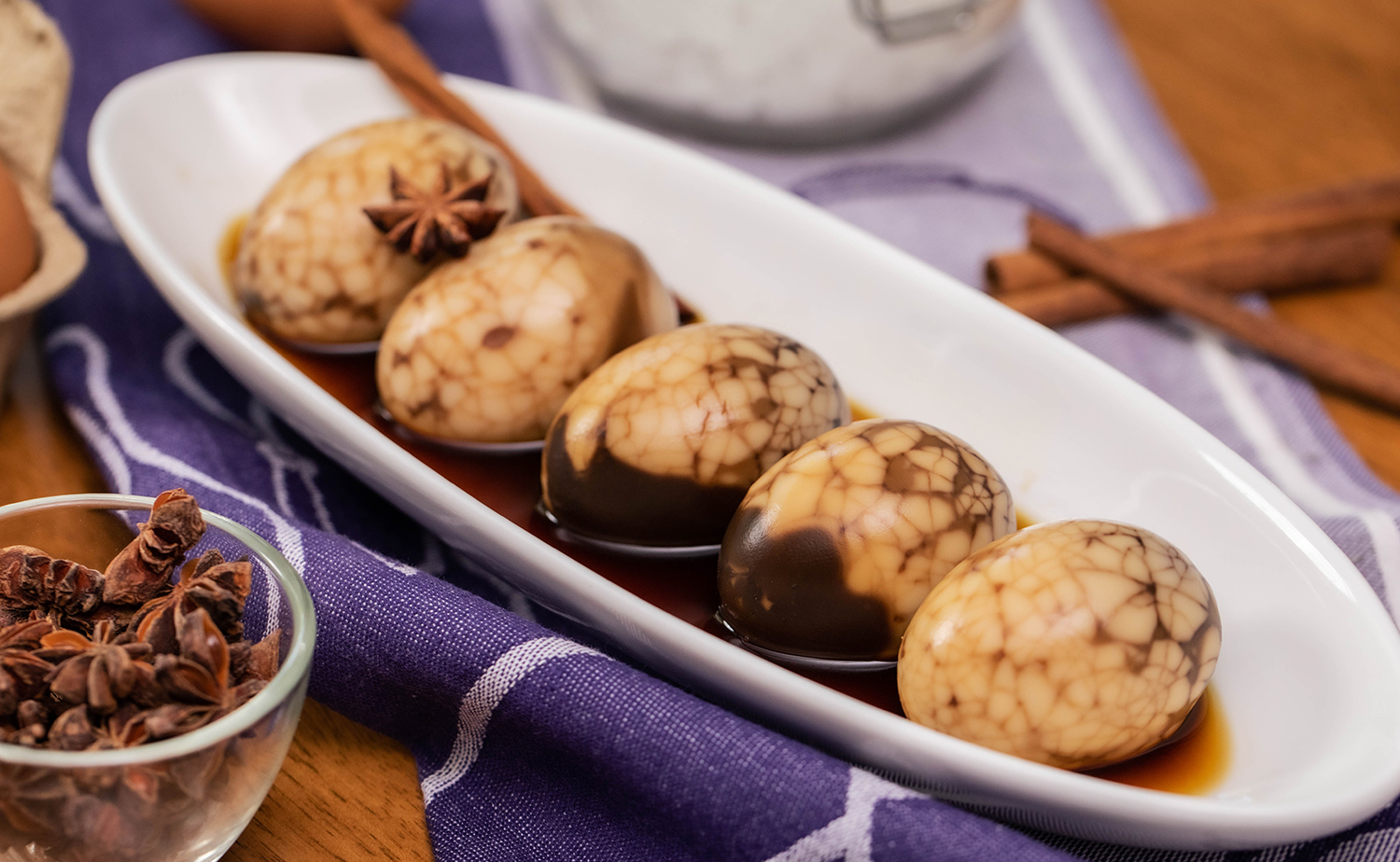 Tea Eggs (ไข่ต้มใบชา)