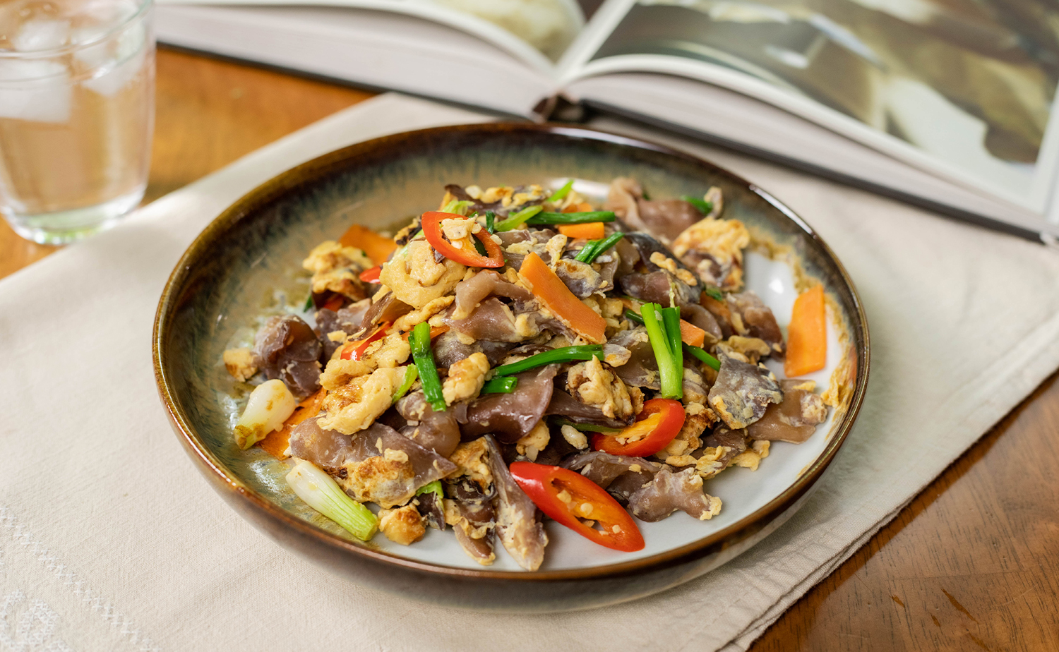 stir-fried-black-fungus-with-egg