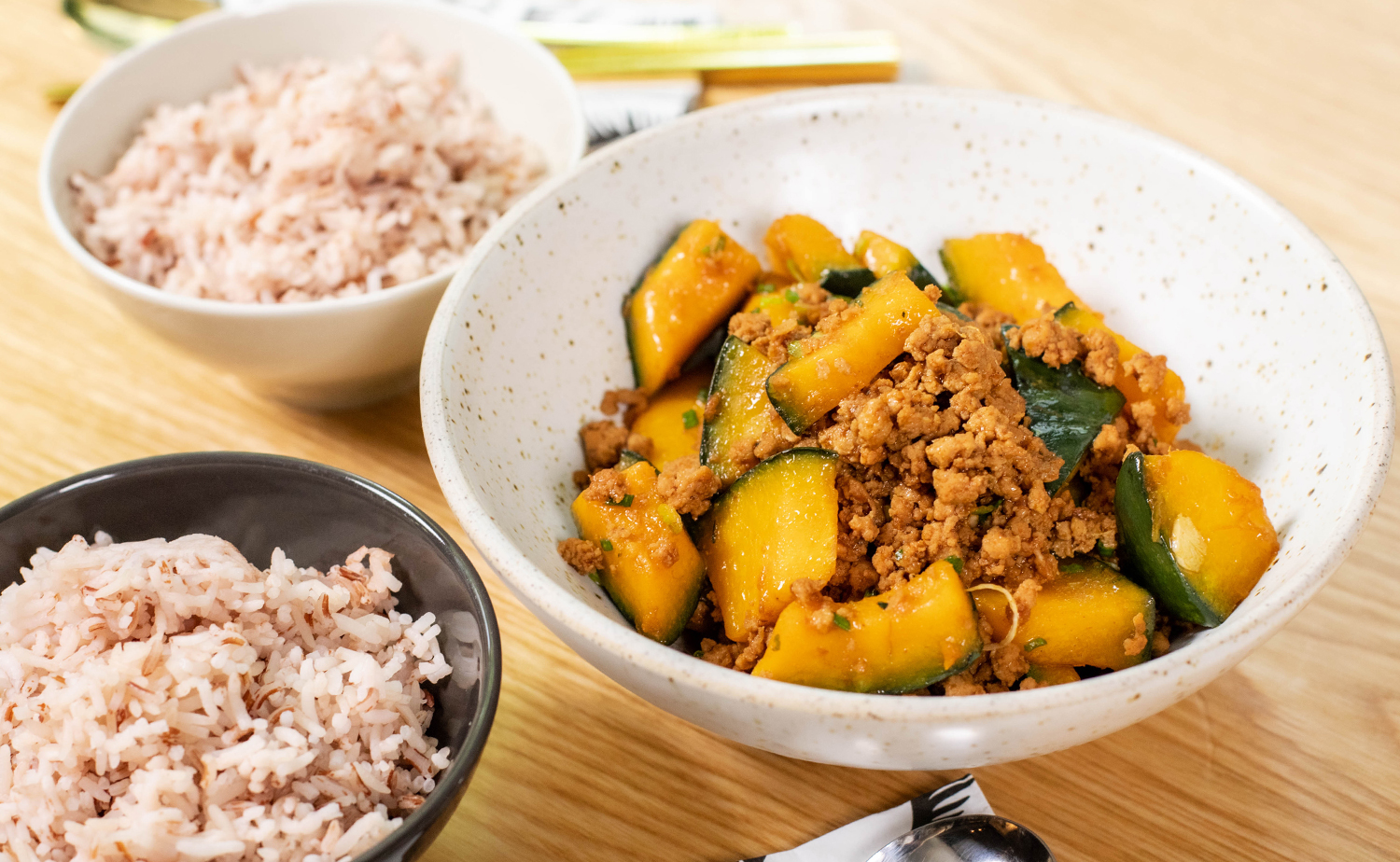 Stir-fried Kabocha with Pork (หมูผัดฟักทองญี่ปุ่น)