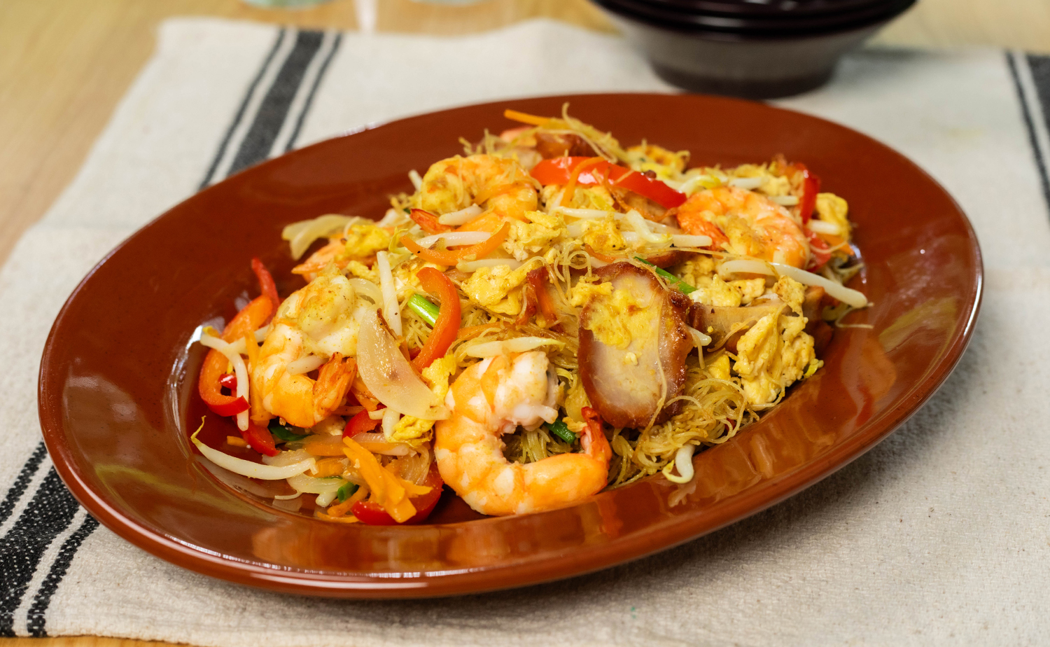 Singapore Mei Fun (หมี่ผัดสิงค์โปร์)