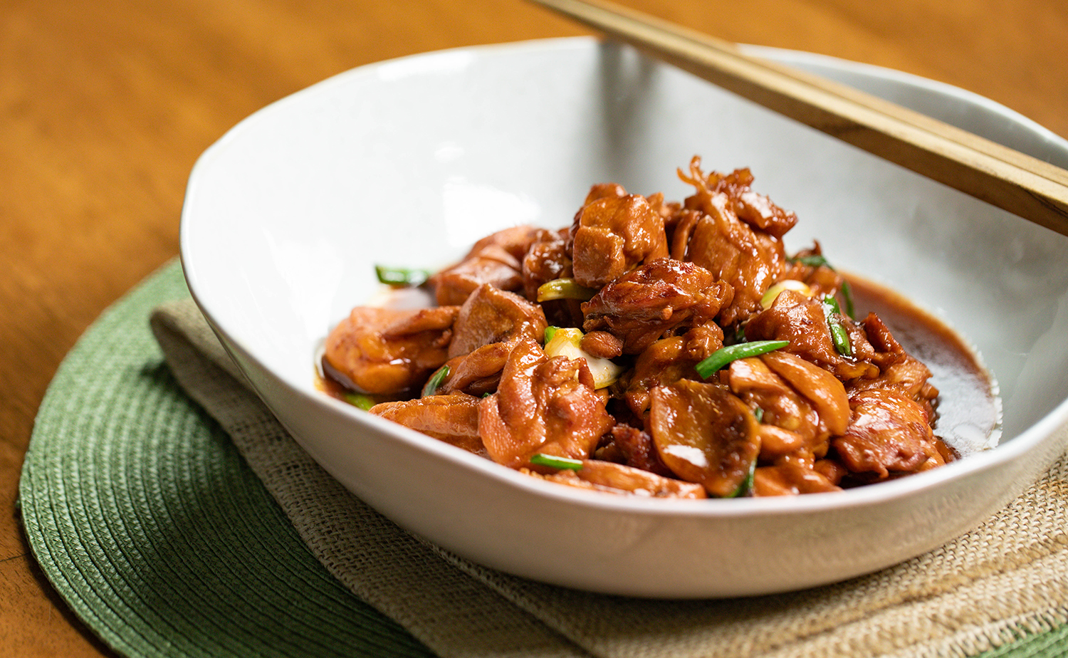 Red Braised Chicken (ไก่ตุ๋นน้ำแดง)