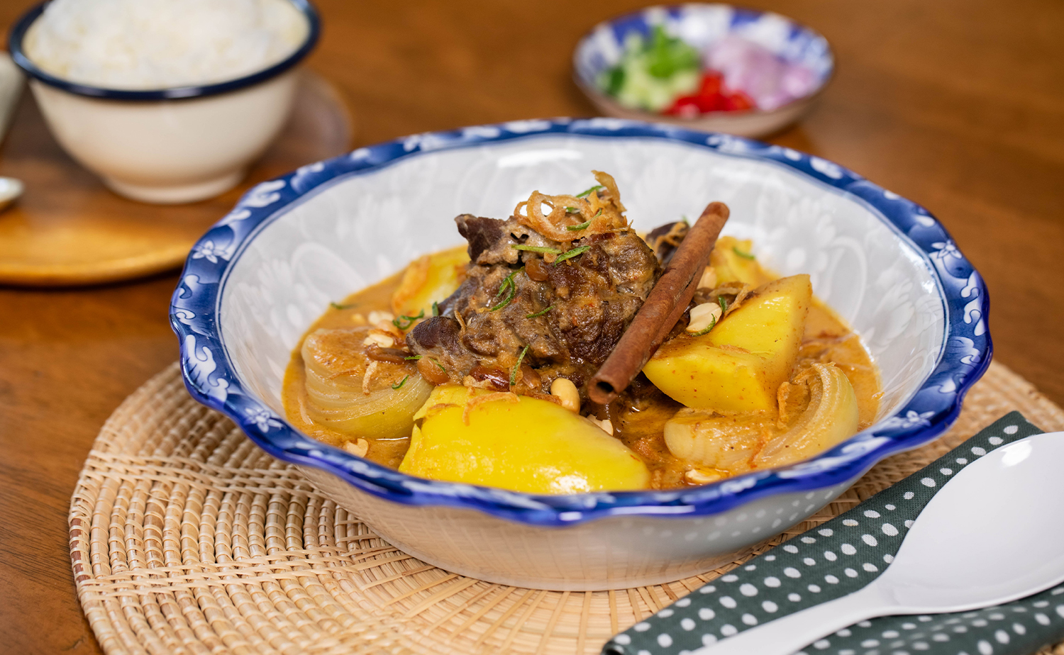 Durain Massaman Curry (มัสมั่นเนื้อทุเรียนดิบ)