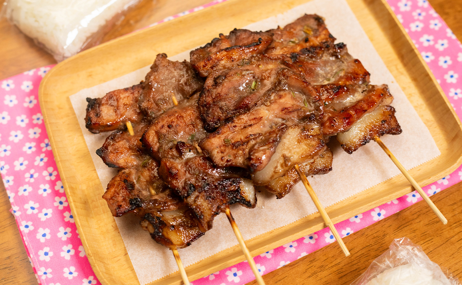 Cocoa Grilled Pork Skewer (หมูปิ้งโกโก้)