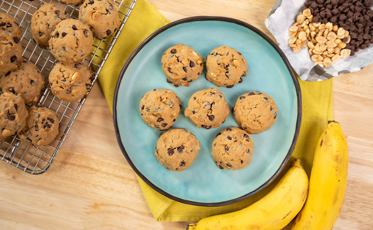 Peanut Banana Chocolate Chip Cookies (พีนัทบานาน่าช็อกโกแลตชิพคุกกี้)