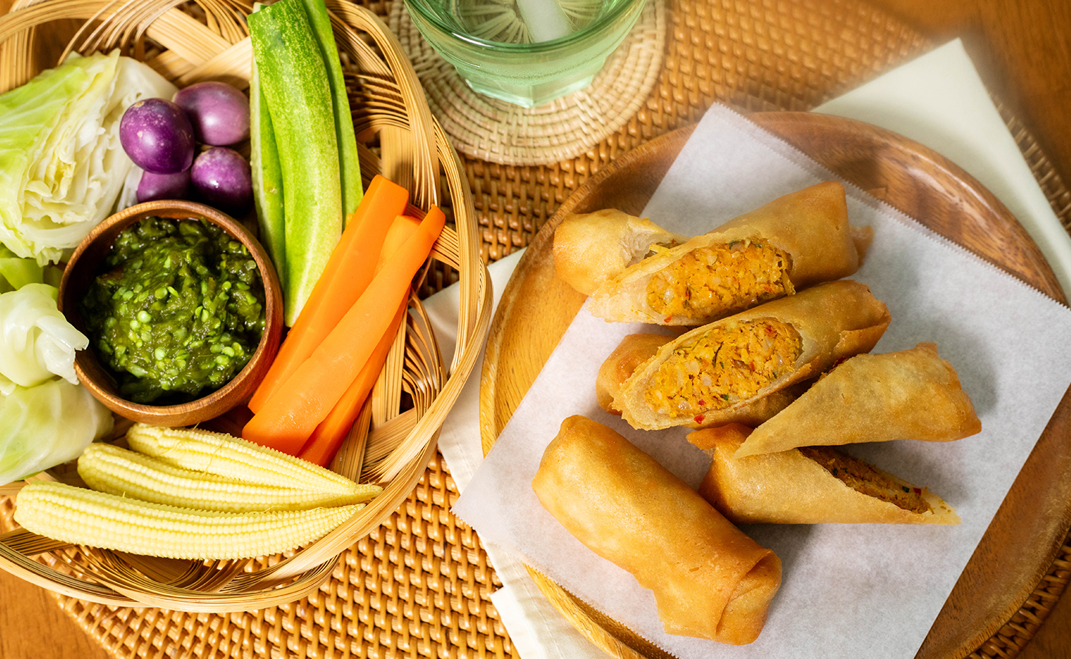 Northern Thai Sausage Pastry (เปาะเปี๊ยะไส้อั่ว)