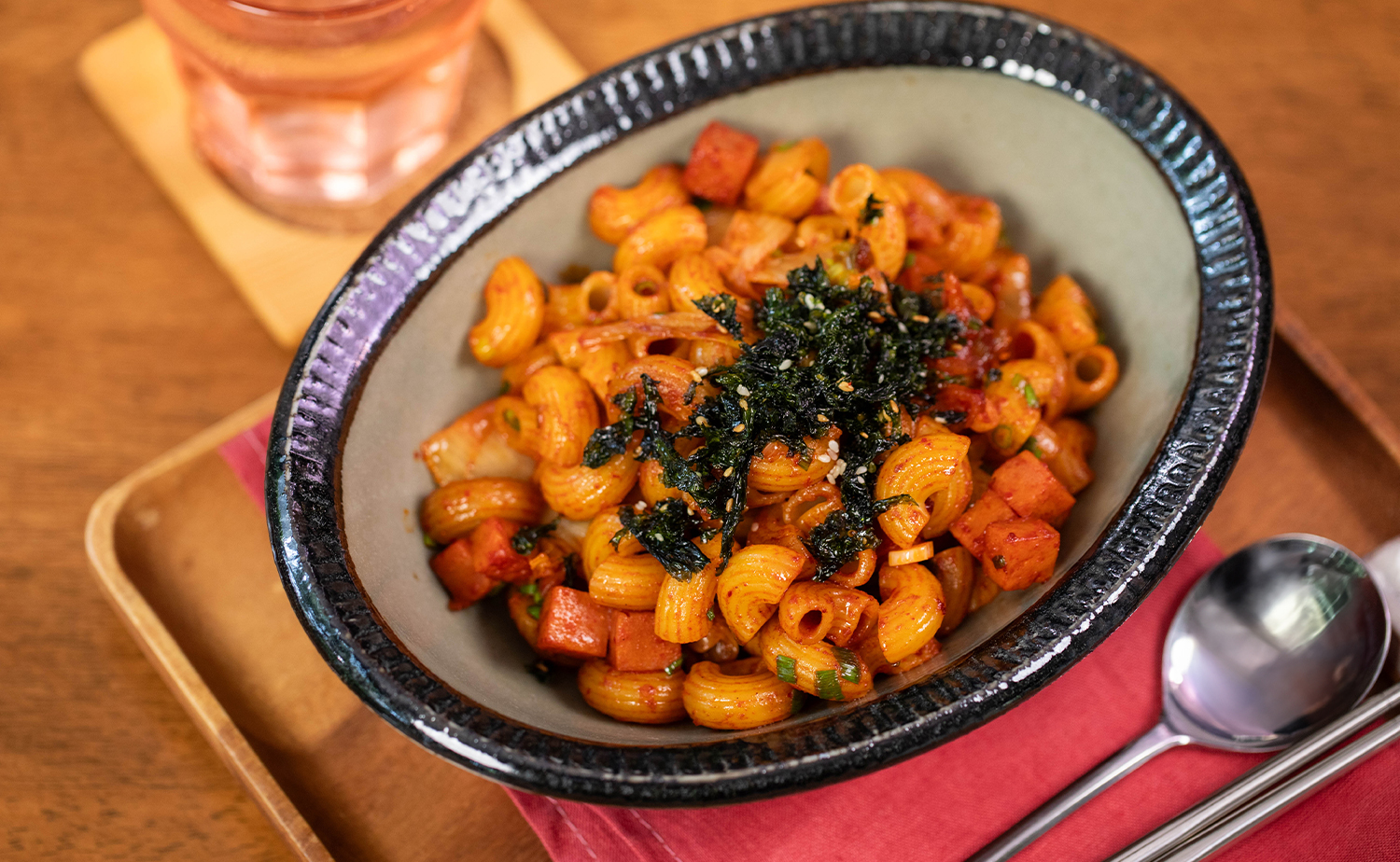 Kimchi Macaroni (มักกะโรนีผัดกิมจิ)