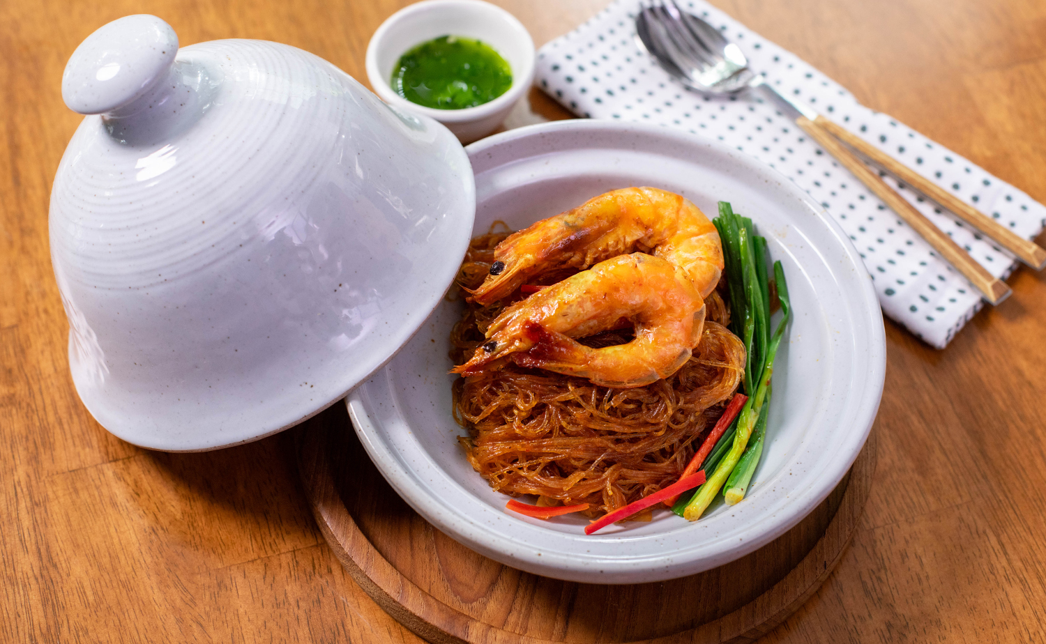 Thai Chilli Prawn Glass Noodles (กุ้งอบวุ้นเส้นน้ำพริกเผา)