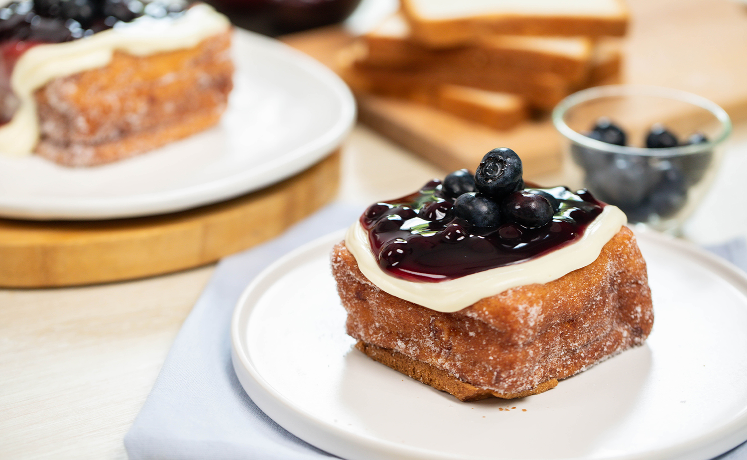 Blueberry Creamcheese Toast Supreme (บลูเบอร์รี่ครีมชีสโทสต์ซูพรีม)