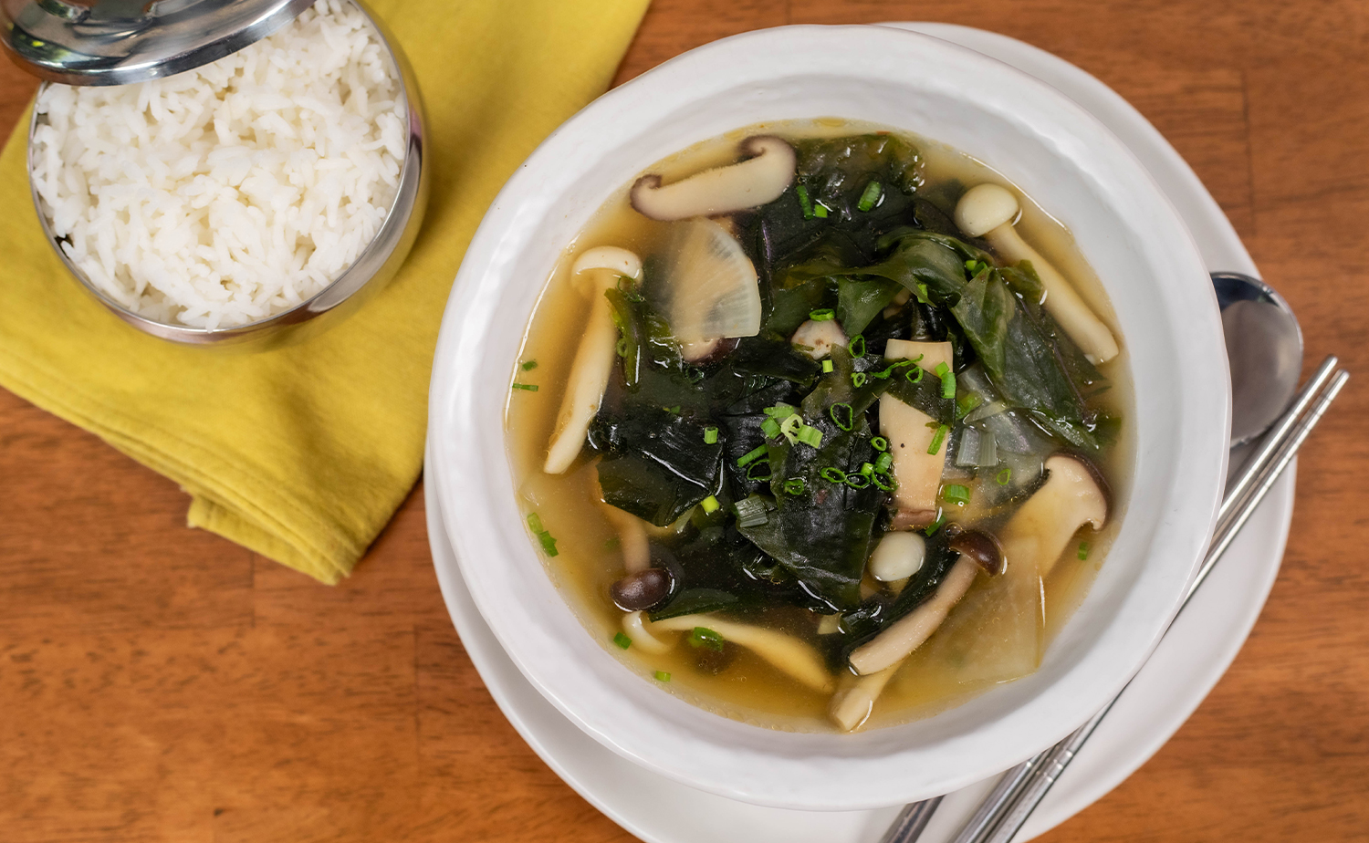 Seaweed Soup with Mixed Mushrooms (ซุปสาหร่ายเกาหลีเห็ดรวม)