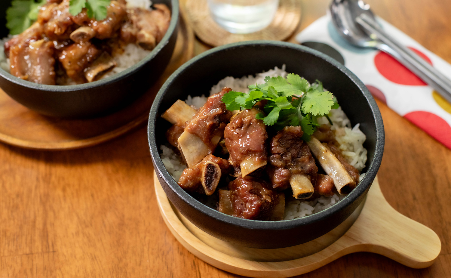 Coconut Braised Pork Ribs with Coconut Rice (ข้าวซี่โครงหมูตุ๋นน้ำมะพร้าว)