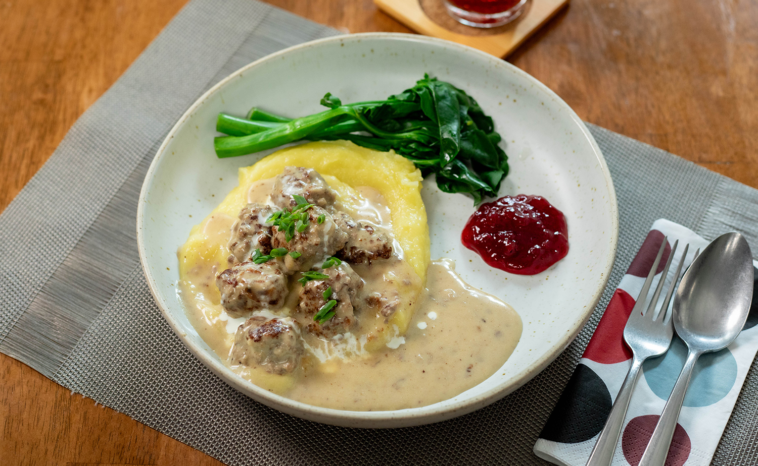 Swedish Meatballs (มีทบอลสไตล์สวีเดน)