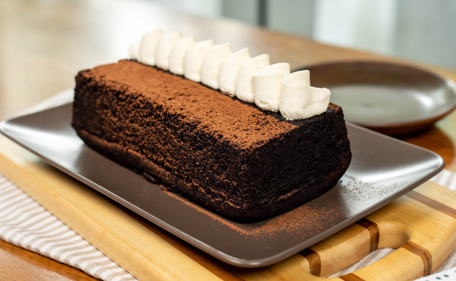 Chocolate and Mascarpone Cake (เค้กช็อกโกแลตหน้ามัสคาร์โปน)
