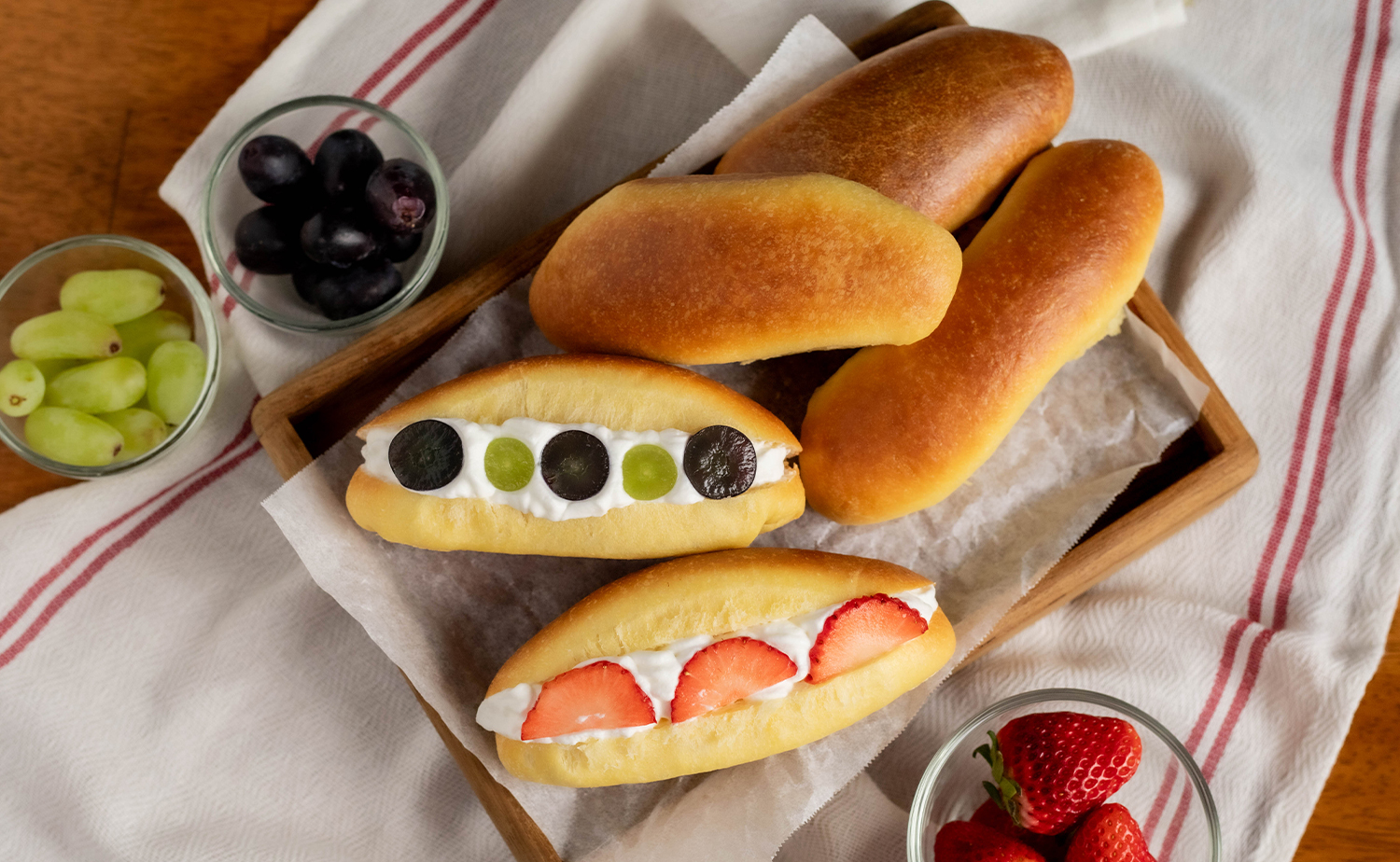 Brioche Buns (ขนมปังบริยอช)