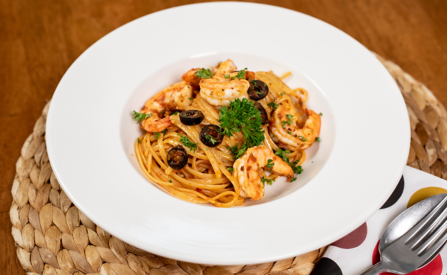 Rosso Linguine with Prawns (ลินกวินีโรสโซ่กุ้ง)
