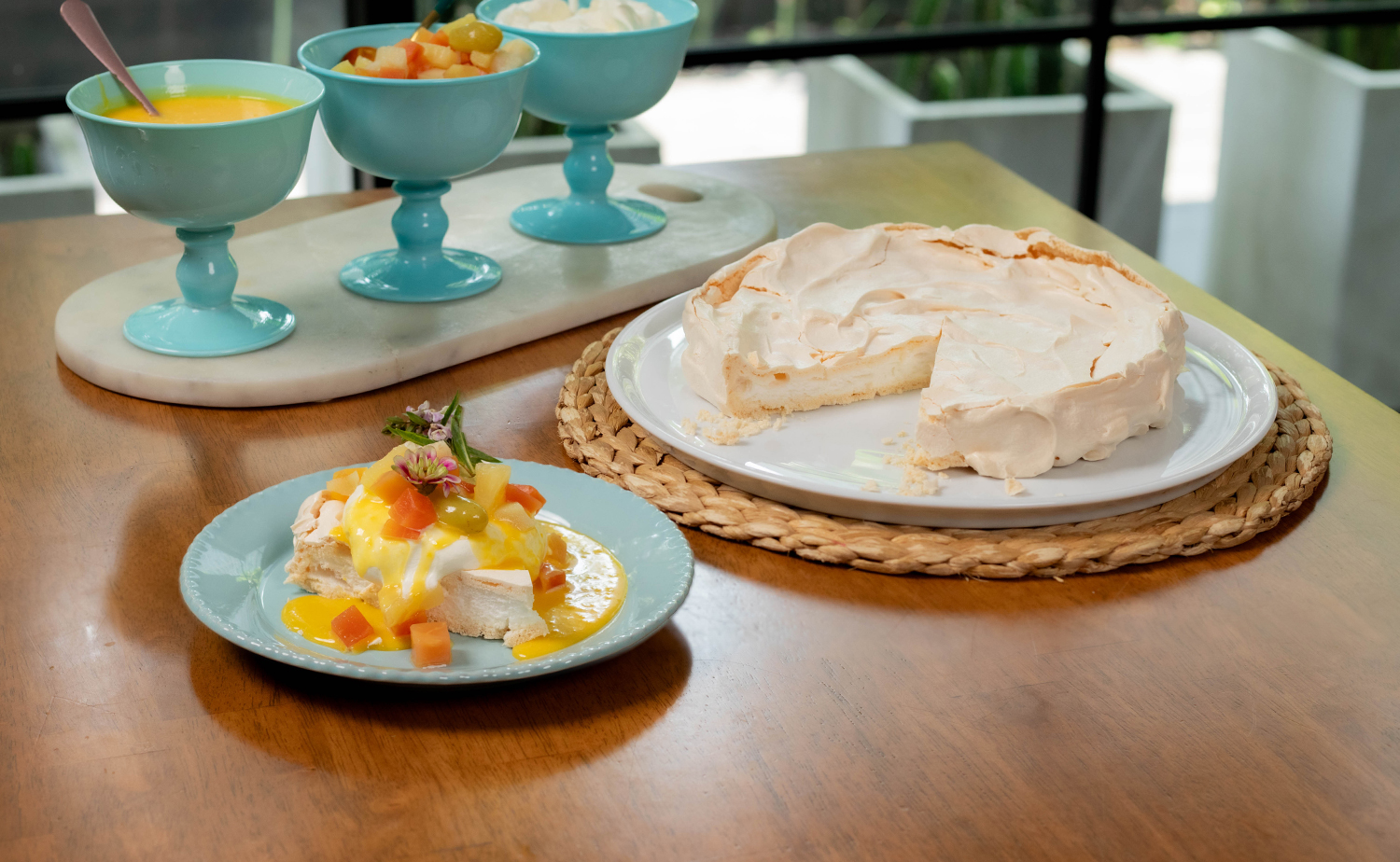Tropical Fruit Pavlova (ทรอปิคอลฟรุตพัฟโลวา)