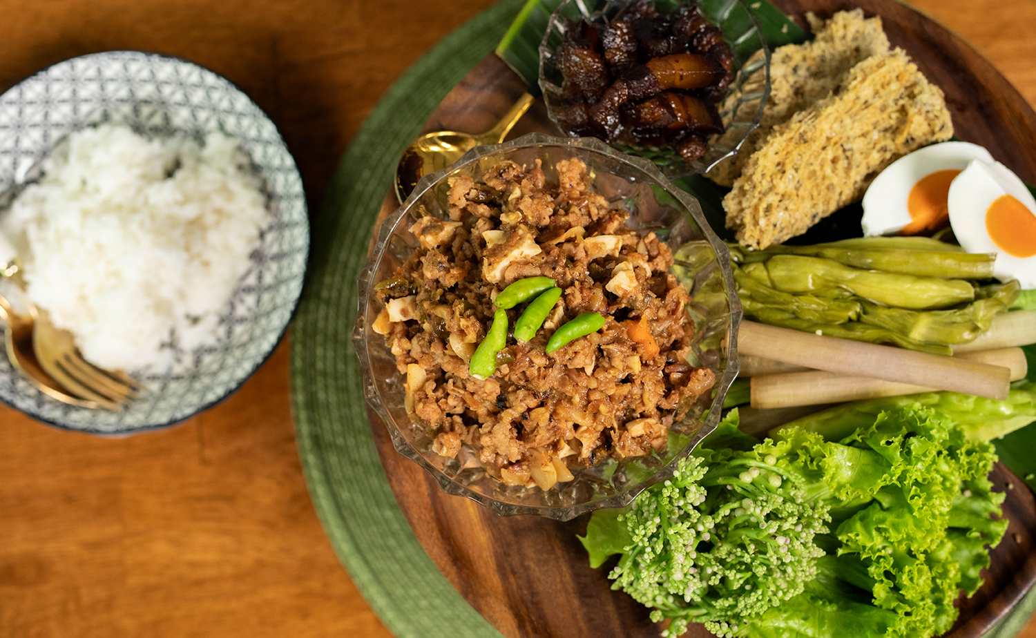 Naam Prik Long Rau (น้ำพริกลงเรือ)