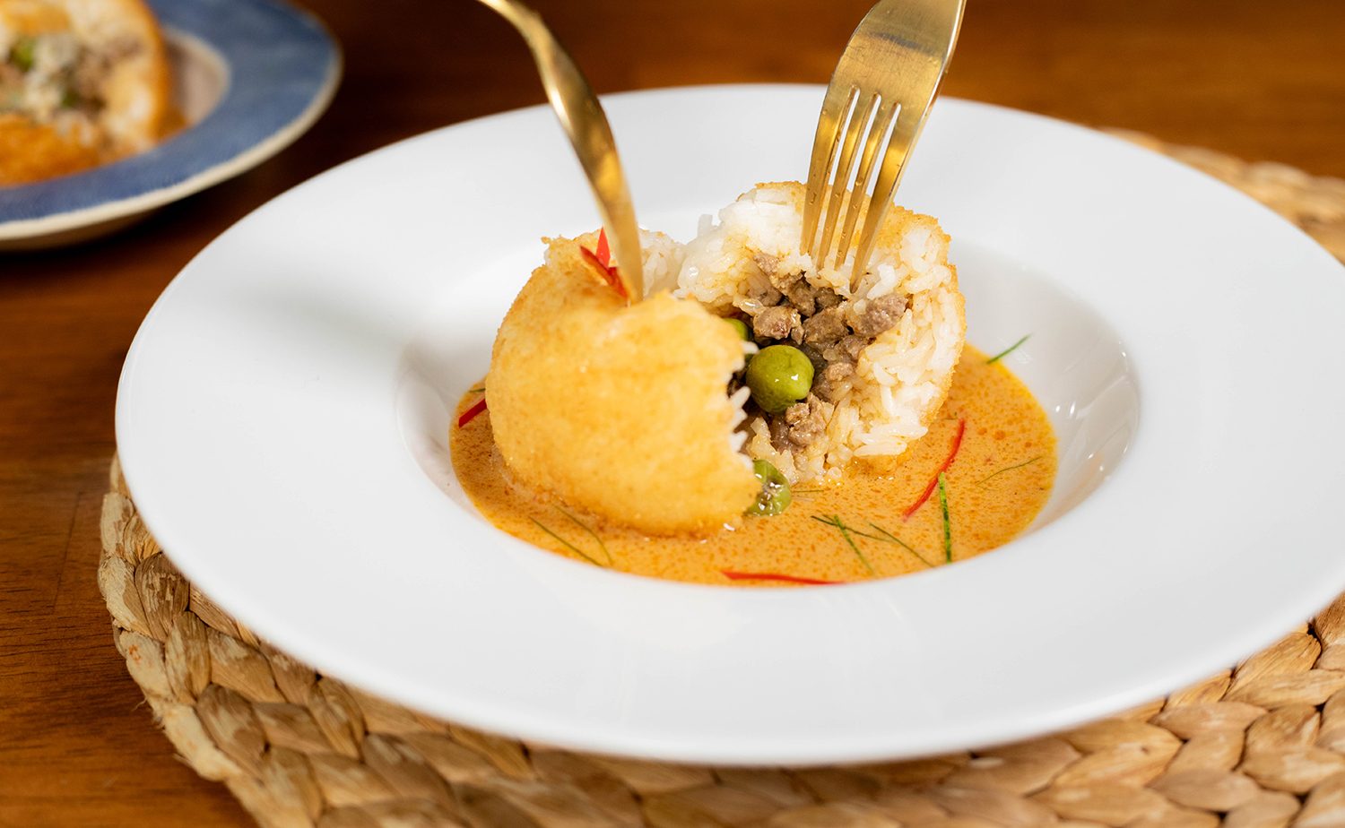 Beef Panang Crispy Rice Ball (ข้าวพะแนงเนื้อทอด)