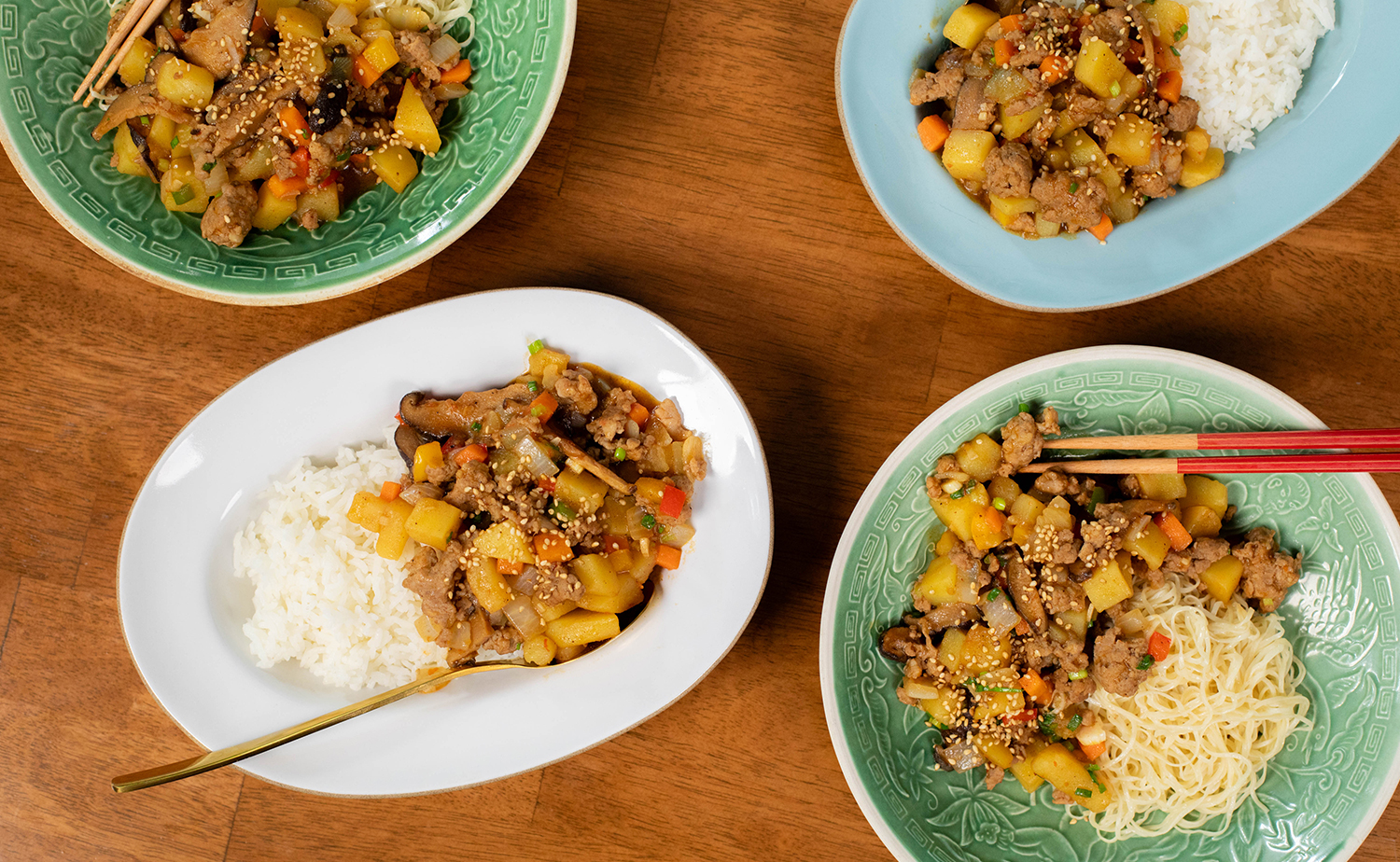 Braised Pork with Potatoes (หมูสับตุ๋นมันฝรั่งสไตล์จีน)
