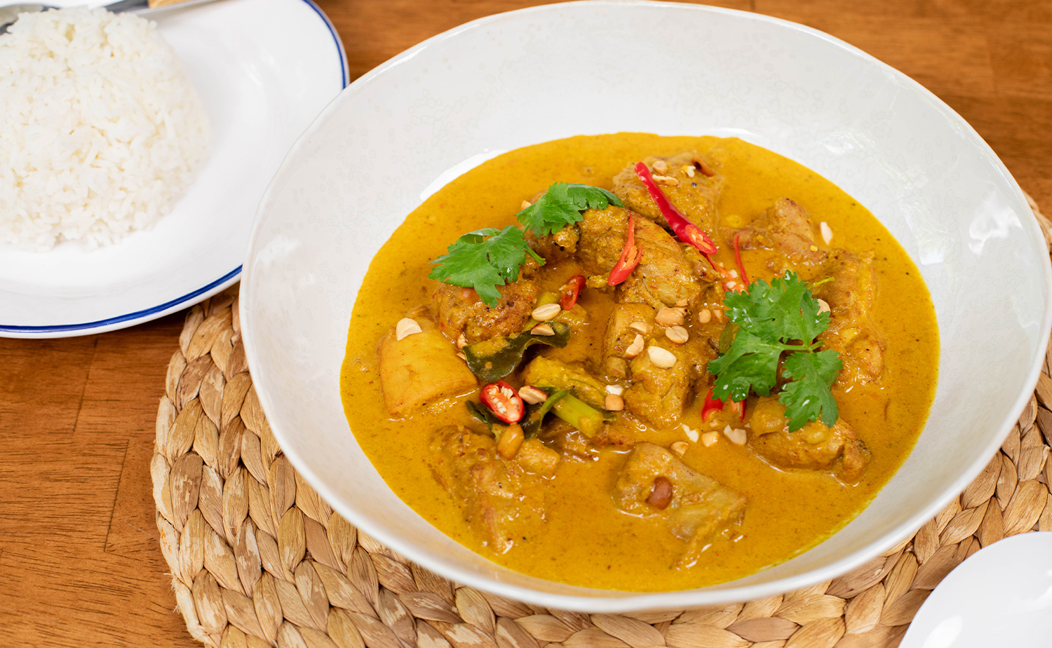 Satay Chicken Curry (แกงสะเต๊ะไก่)