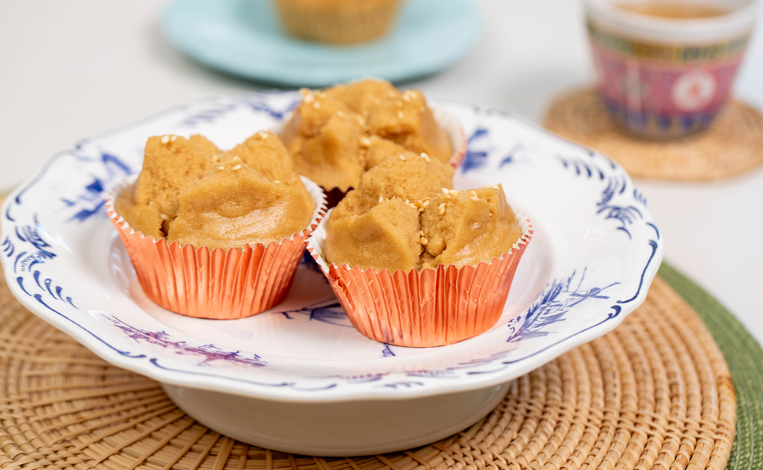 Brown Sugar Steamed Cupcake (ขนมถ้วยฟูโอวทึ้ง)