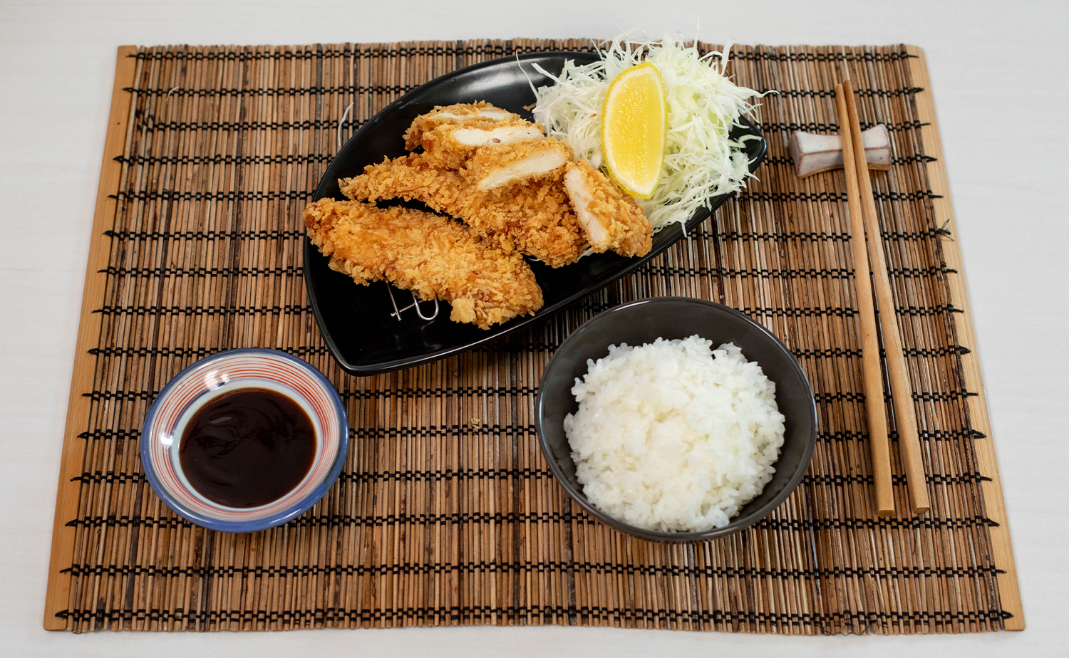 Chicken Katsu (ไก่ชุบเกล็ดขนมปังทอดสไตล์ญี่ปุ่น)
