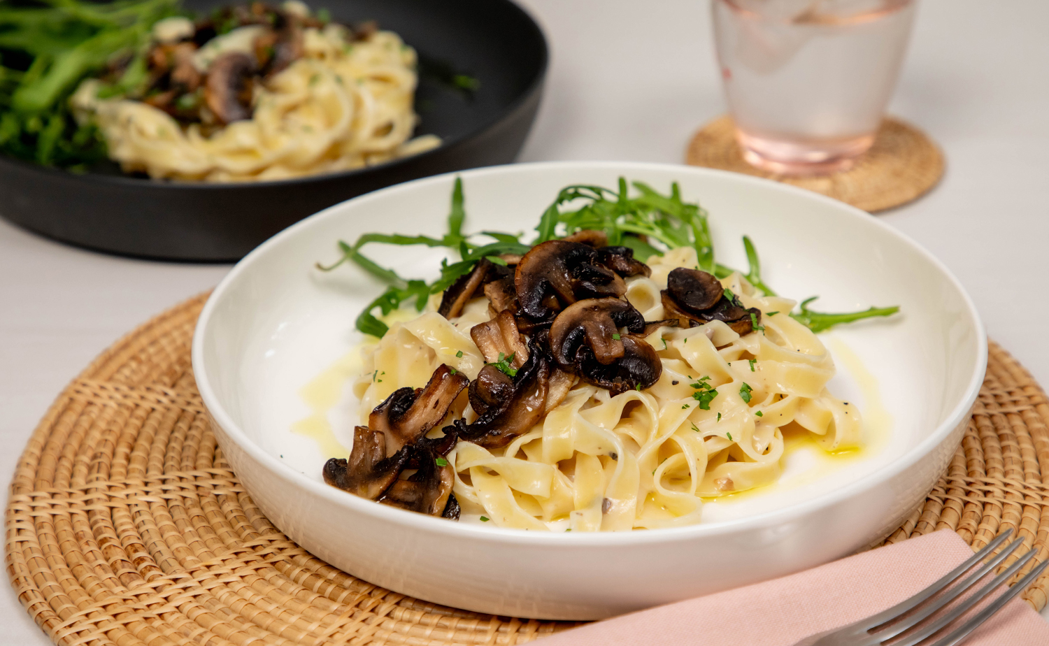 Truffle Carbonara Pasta (ทรัฟเฟิลคาร์โบนาร่าพาสต้า)