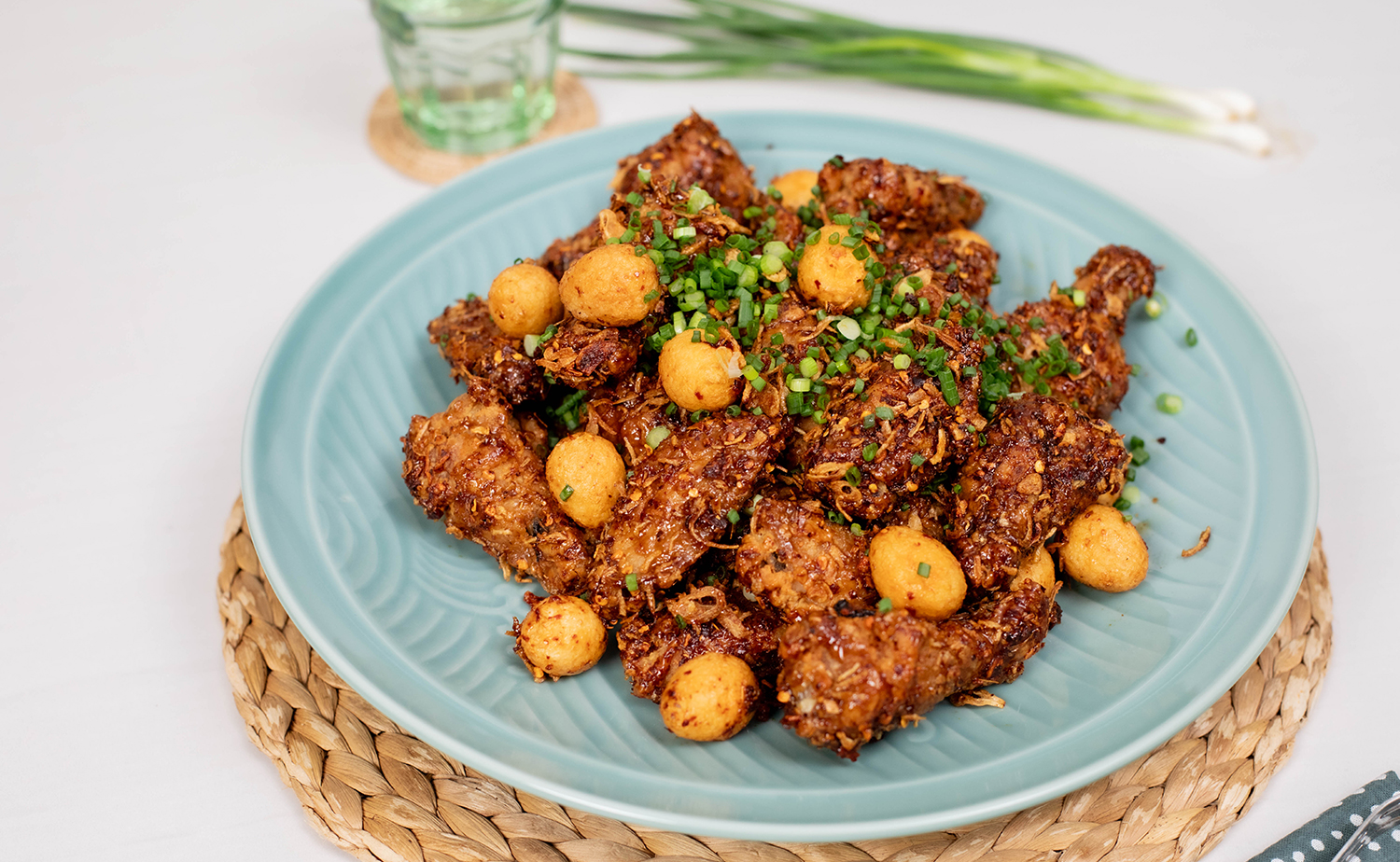 Spicy Tamarind Wings & Quail Eggs (ปีกไก่ไข่ทอดซอสแซ่บ)