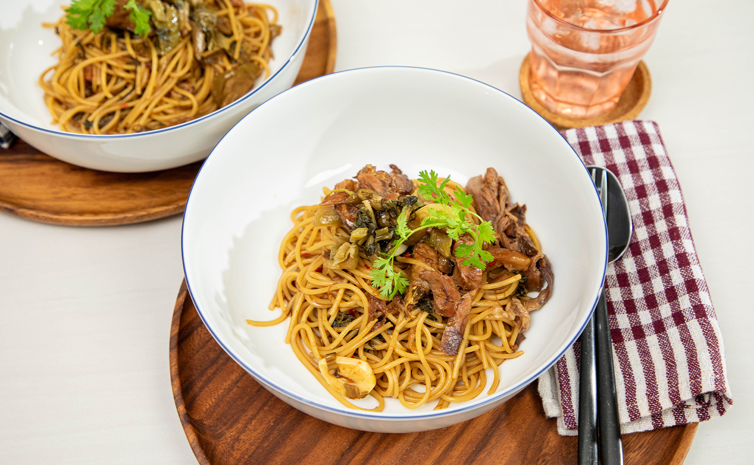 Spaghetti Kha Moo (สปาเก็ตตี้ขาหมู)