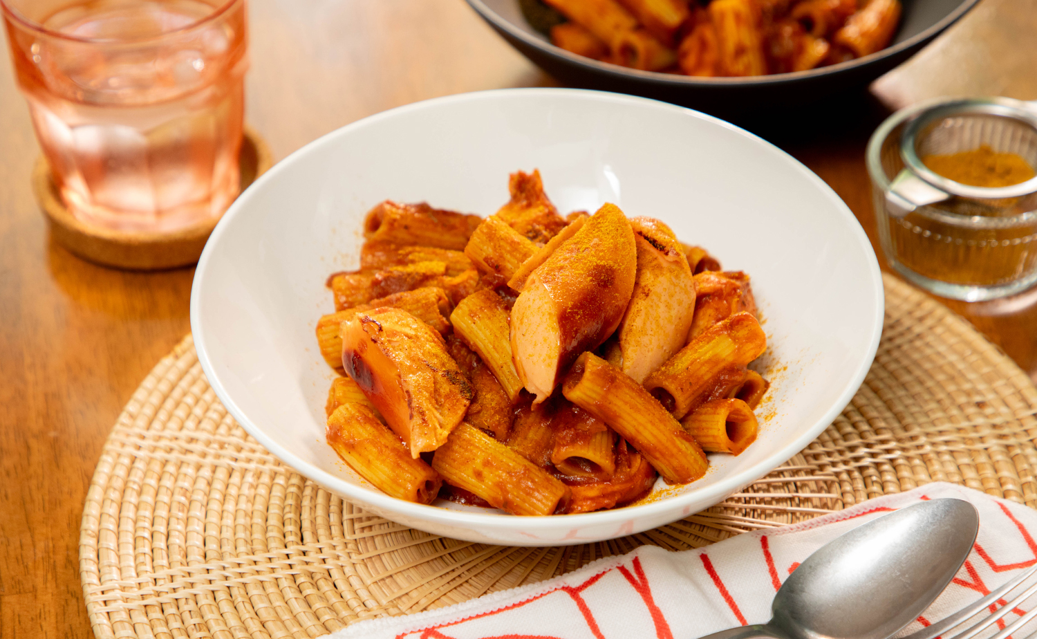Currywurst-Inspired Rigatoni (ริกาโตนีไส้กรอกซอสเคอร์รีเวิร์สท์)